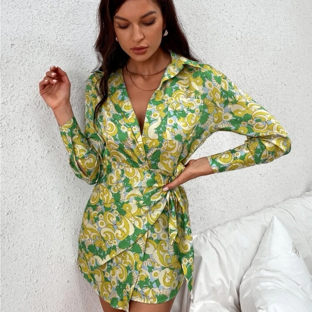 Printed wrap tie front dress